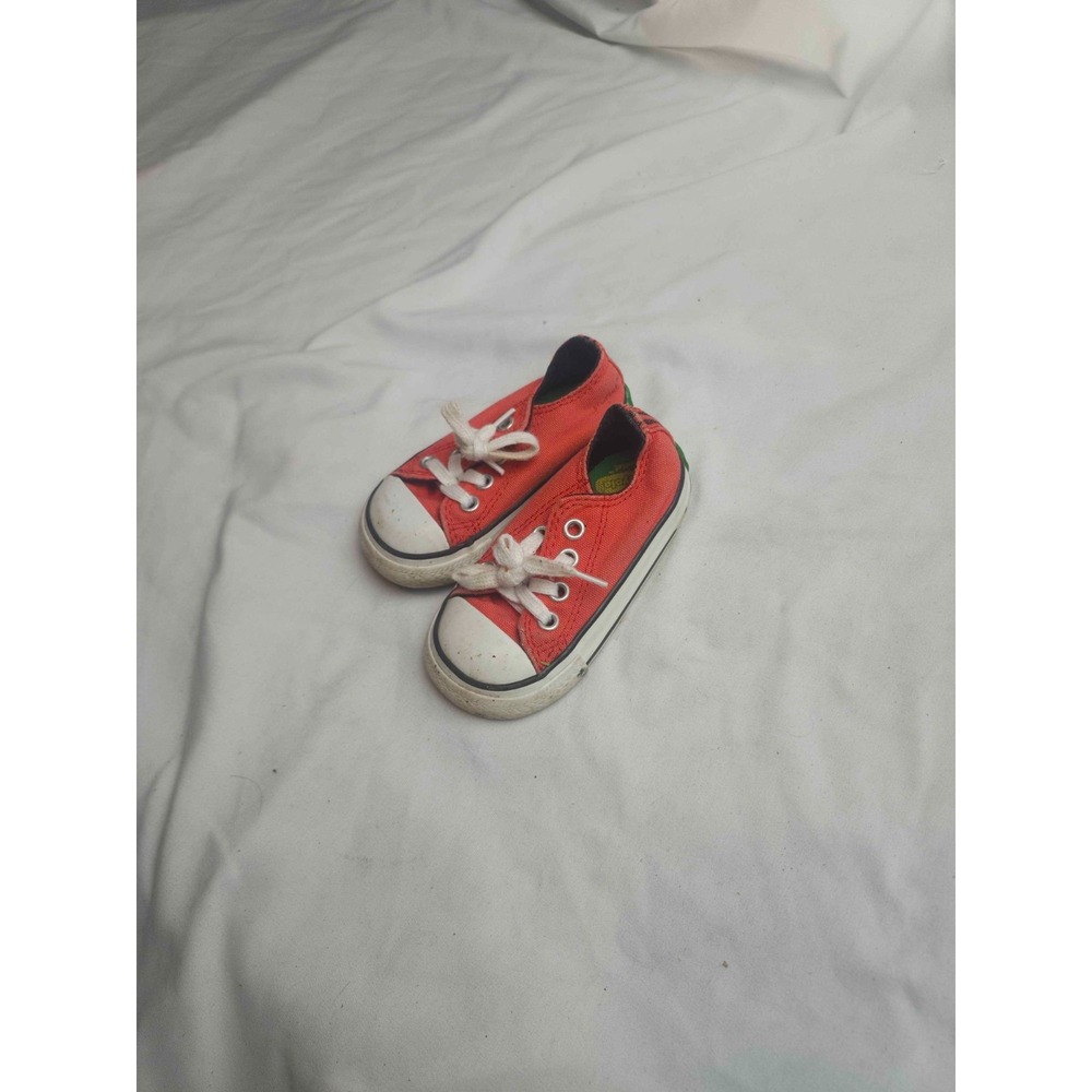 Converse Crayola Chuck Taylor Sneakers Unisex Size 4 Orange Canvas Low Top Shoes